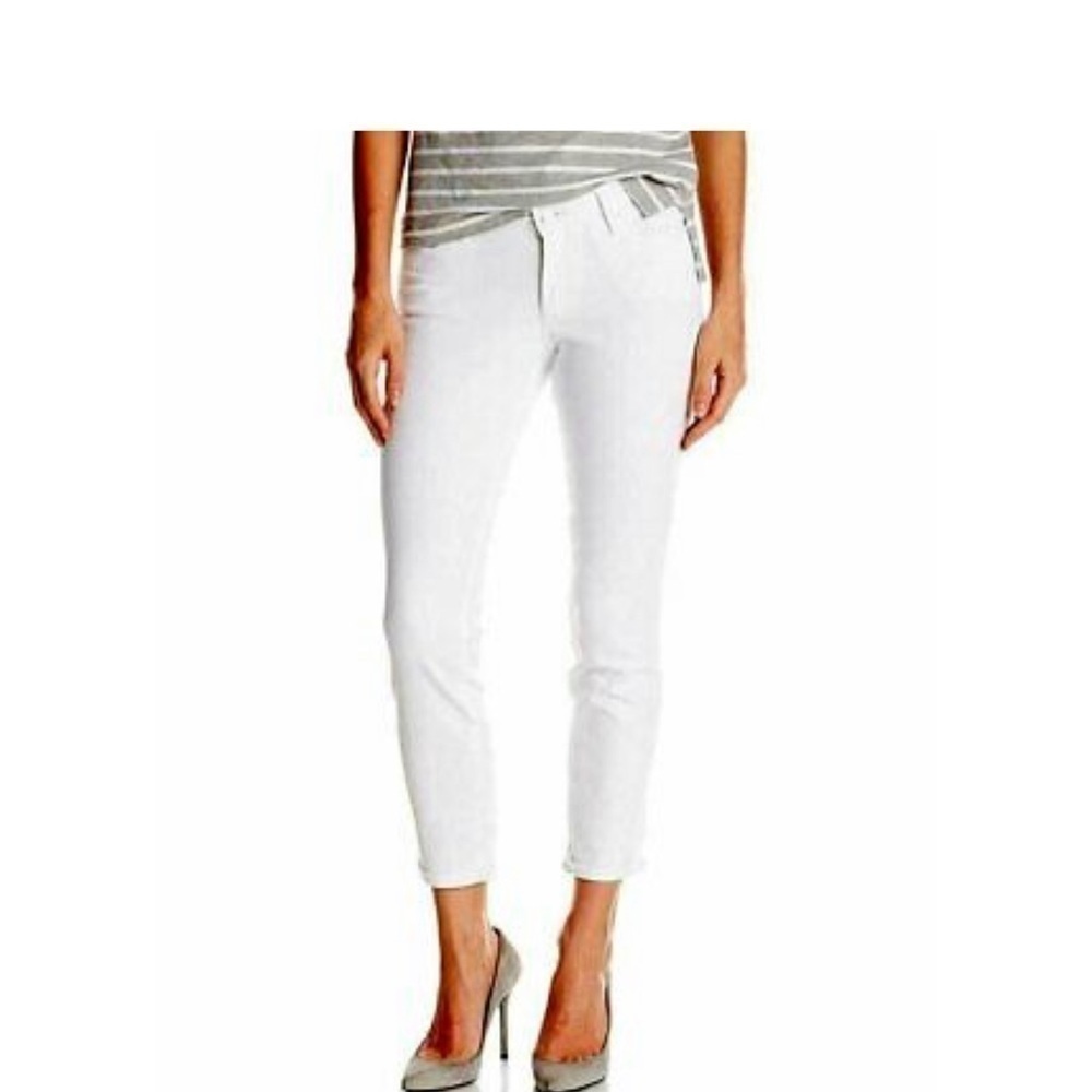 Jessica Simpson jeans. Size 25. Very gently worn only once. White​​​​​​​​